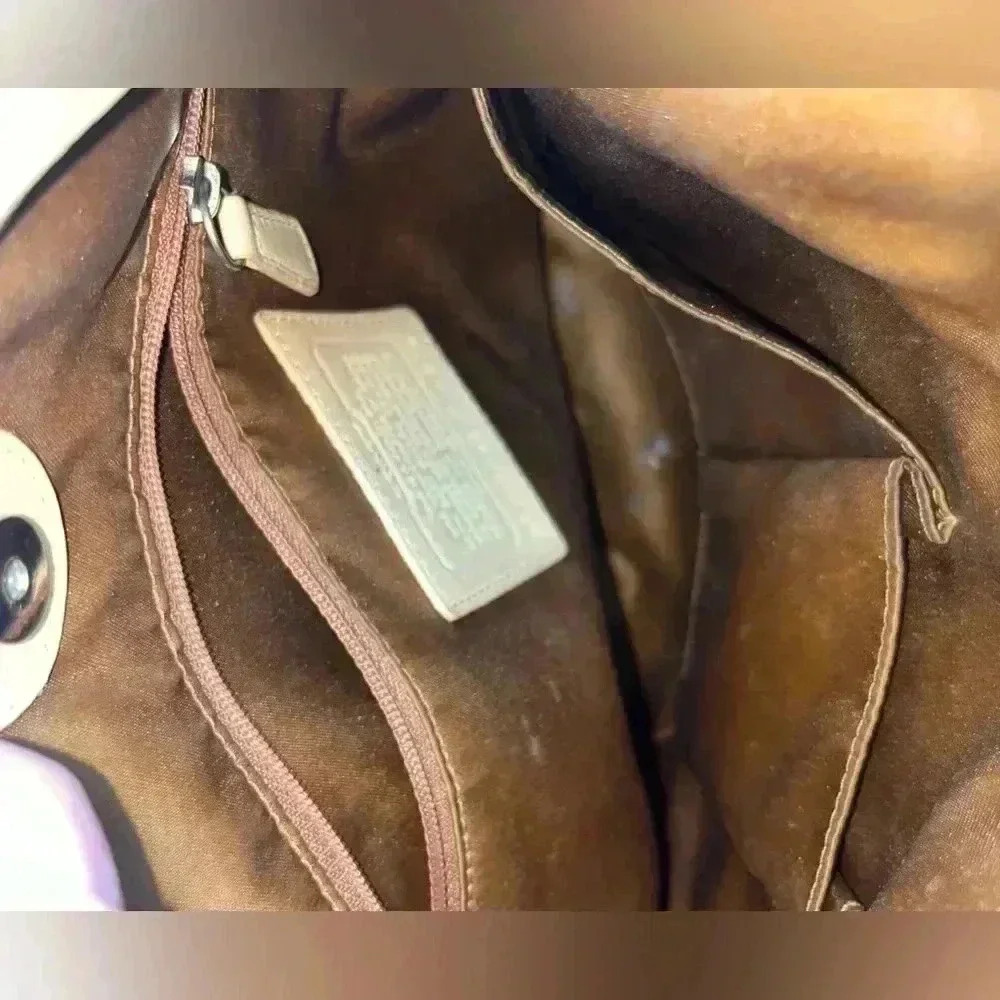 Coach Penelope Crossbody pebbled leather Bag Purse Hippie snap close Adj strap - Picture 8 of 13